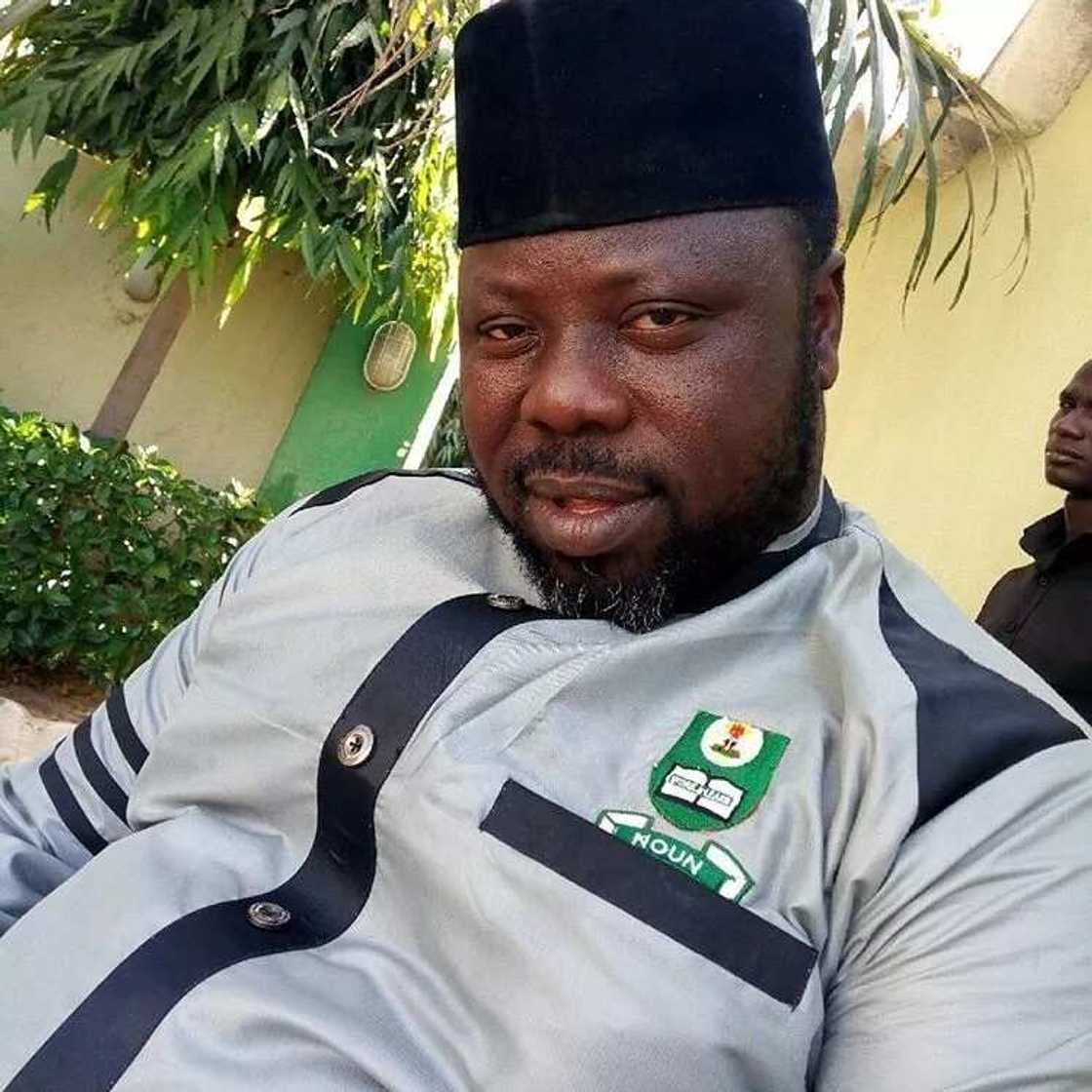 Dandalin Kannywood: Tijjani Asase ya mika sakon godiyarsa ga masoya bayan annobar da ya faru da shi Dandalin Kannywood: Tijjani Asase ya mika sakon godiyarsa ga masoya bayan annobar da ya faru da shi