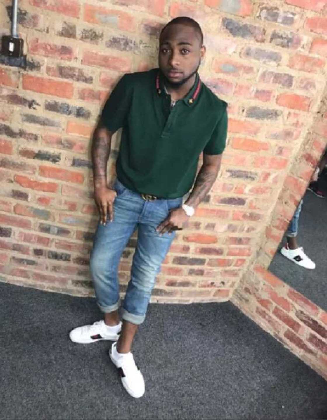 Davido narrowly escapes being beaten in London Davido narrowly escapes being beaten in London