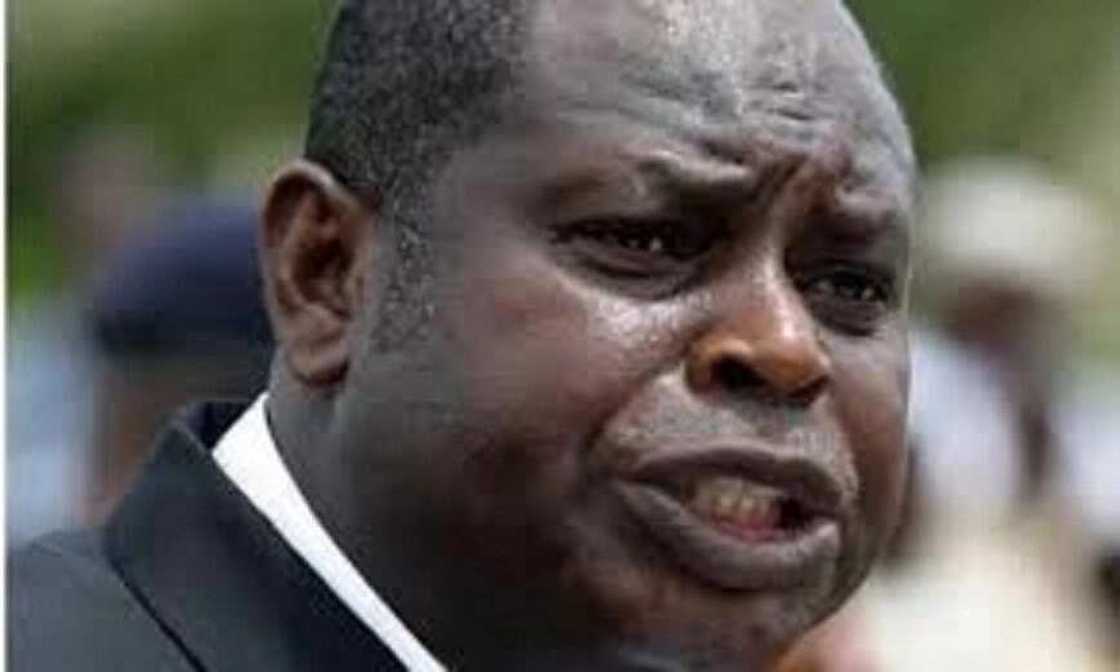 Tsofaffin Gwamnoni 11 da EFCC da sanya a gaba kuma har ta ga bayan wasu Tsofaffin Gwamnoni 11 da EFCC da sanya a gaba kuma har ta ga bayan wasu