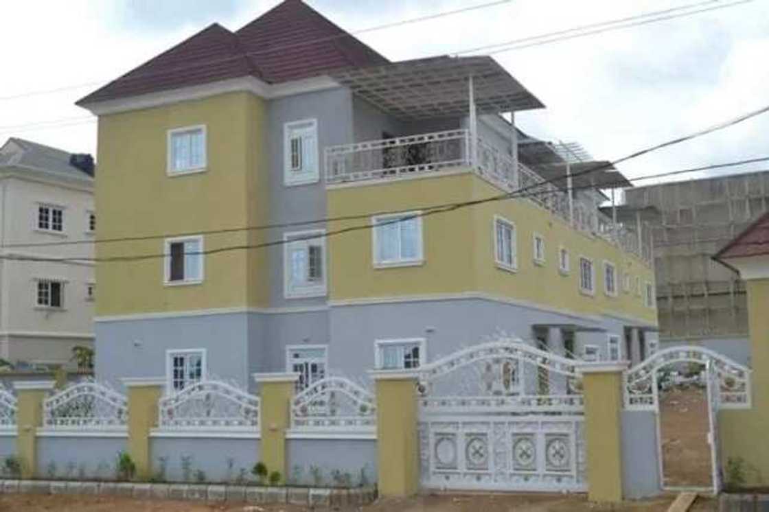 Kungiyar Izala za ta yi gagarumin taron bude gidan baki mallakarta a Abuja Kungiyar Izala za ta yi gagarumin taron bude gidan baki mallakarta a Abuja