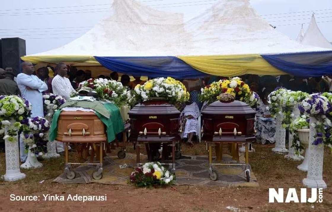10 touching photos from James Ocholi burial 10 touching photos from James Ocholi burial