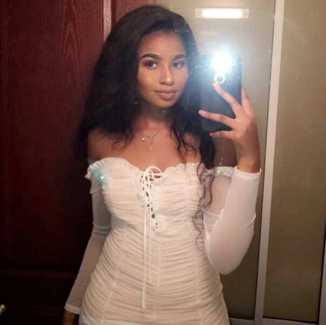 Never introduce your man to your female friends - Lady warns good girls (photos) Never introduce your man to your female friends - Lady warns good girls (photos)