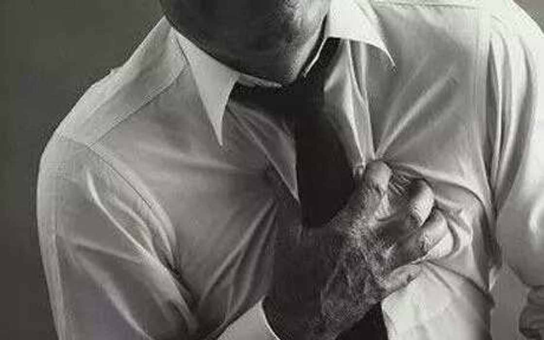 Yadda Ciwon Zuciya ke kassara Maza yayin da suka kai shekaru 40 a Duniya Yadda Ciwon Zuciya ke kassara Maza yayin da suka kai shekaru 40 a Duniya