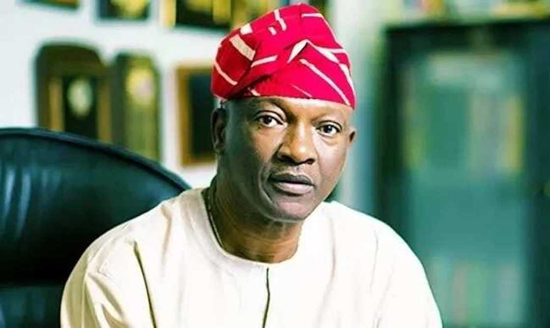 Yanzu Yanzu: Jimi Agbaje ya yi nasarar samun tikitin PDP a Lagas Yanzu Yanzu: Jimi Agbaje ya yi nasarar samun tikitin PDP a Lagas