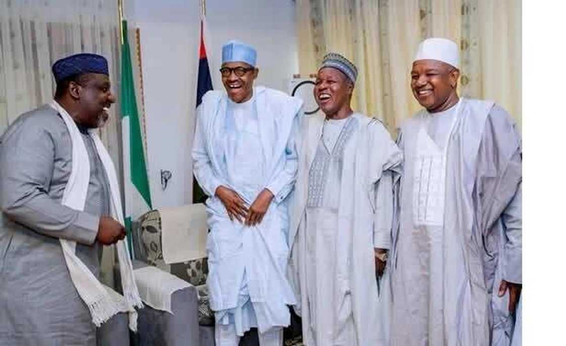 Sauyin sheka da harigido bai isa ya rikita ni ba - Shugaba Buhari Sauyin sheka da harigido bai isa ya rikita ni ba - Shugaba Buhari