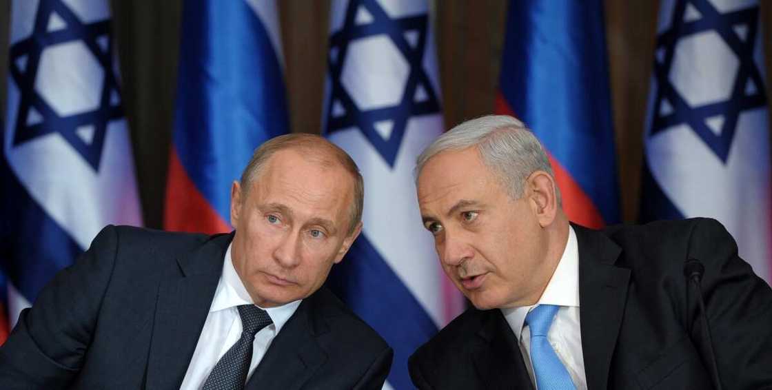 Kasashen yamma sun sako kasar Iran a gaba Kasashen yamma sun sako kasar Iran a gaba