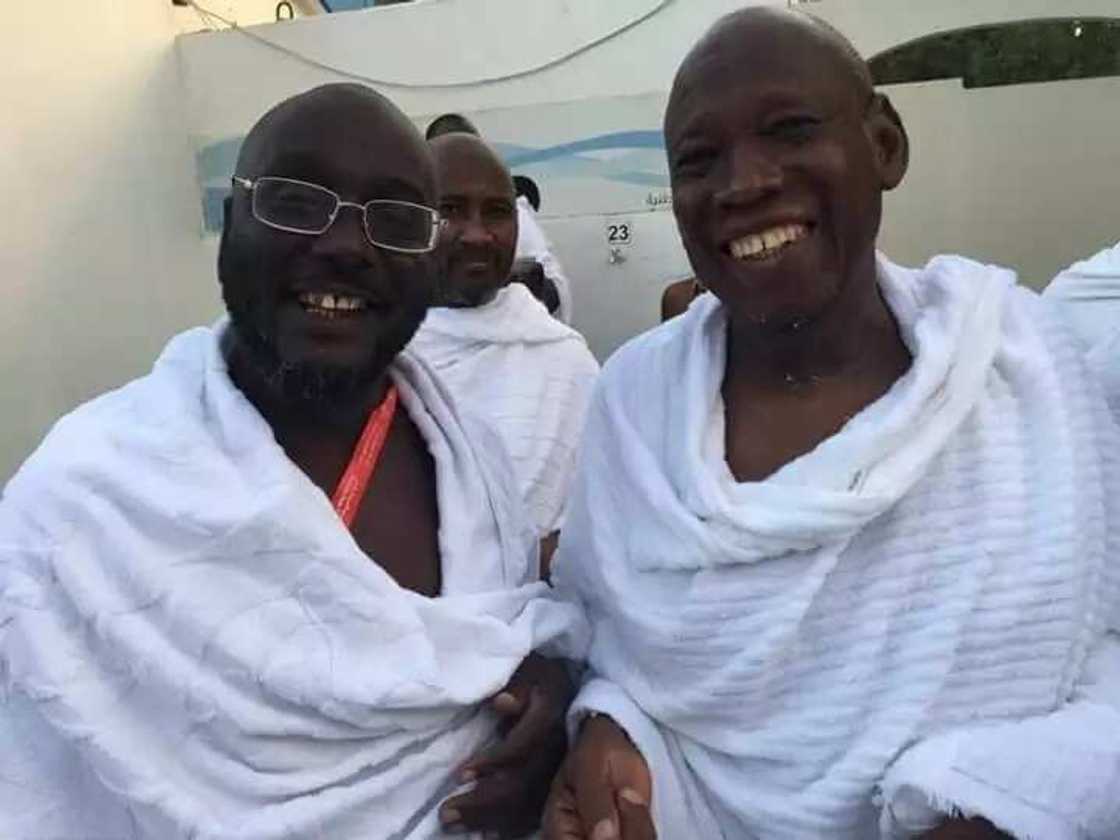 Khadimul Islam: Kasar Saudiyya ta karrama gwamna Ganduje (Hotuna) Khadimul Islam: Kasar Saudiyya ta karrama gwamna Ganduje (Hotuna)