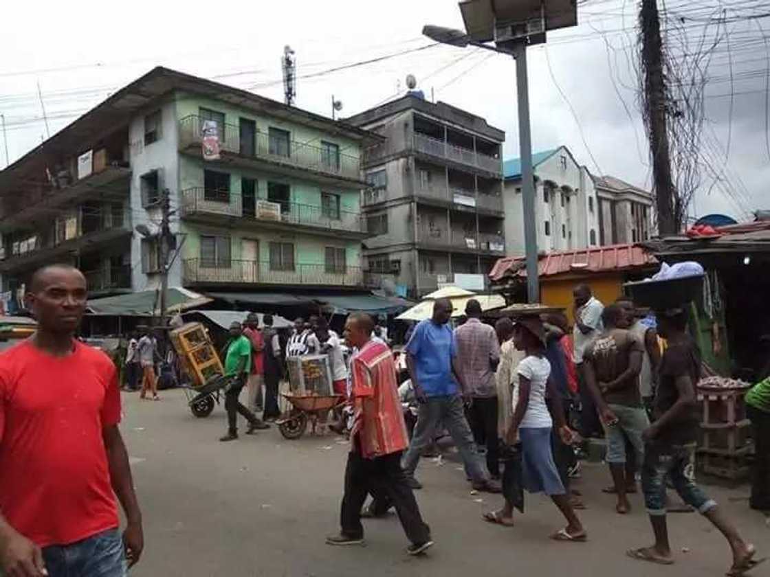 Aba: Hausawa mazaunar Aba sun koma bakin kasuwancin su bayan arangama tsakanin IPOB da sojoji (Hotuna)