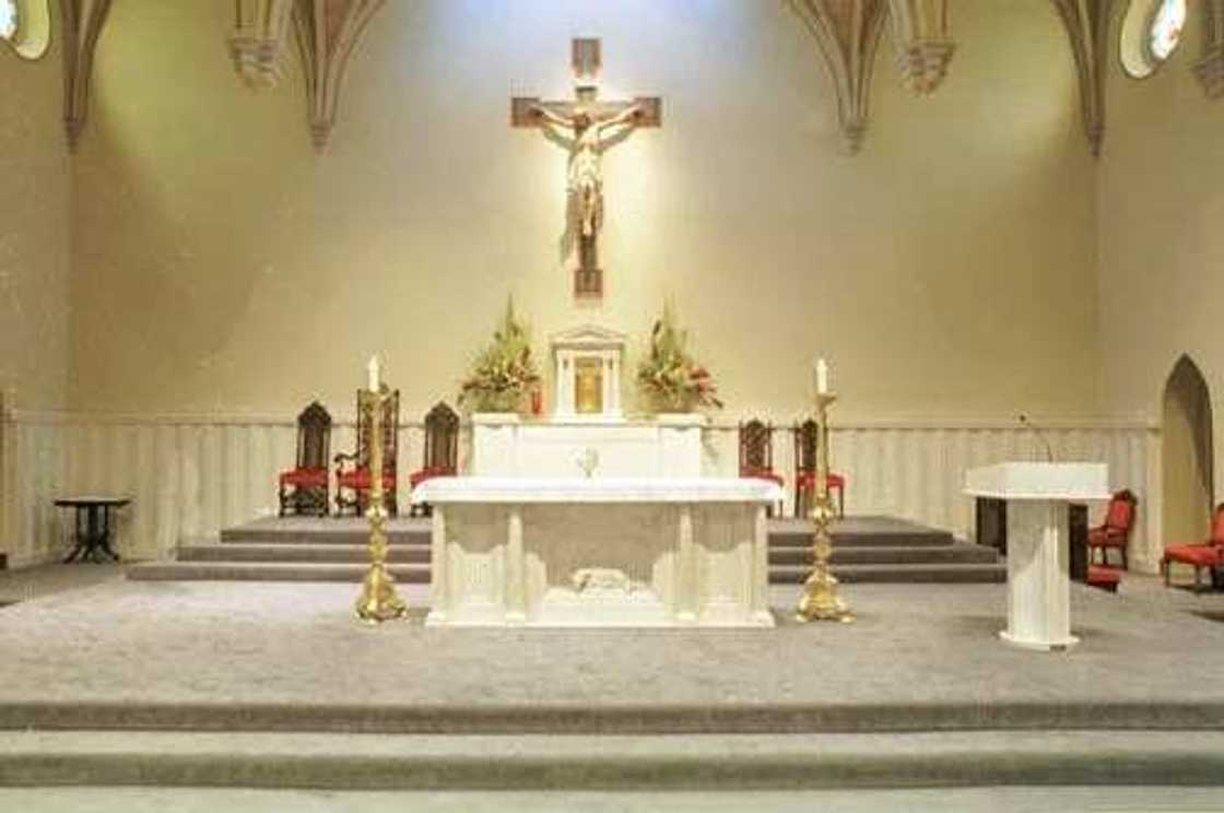 An kama faston katolika da yima reverend sister ciki An kama faston katolika da yima reverend sister ciki