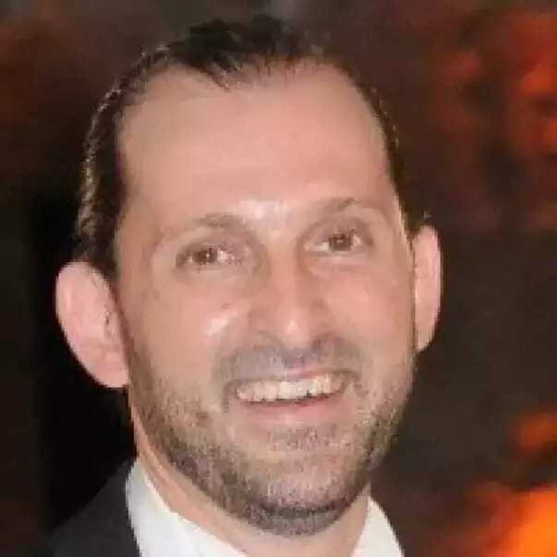 Jerin sunayen mutanen da hukumar EFCC ke nema ruwa a jallo Jerin sunayen mutanen da hukumar EFCC ke nema ruwa a jallo