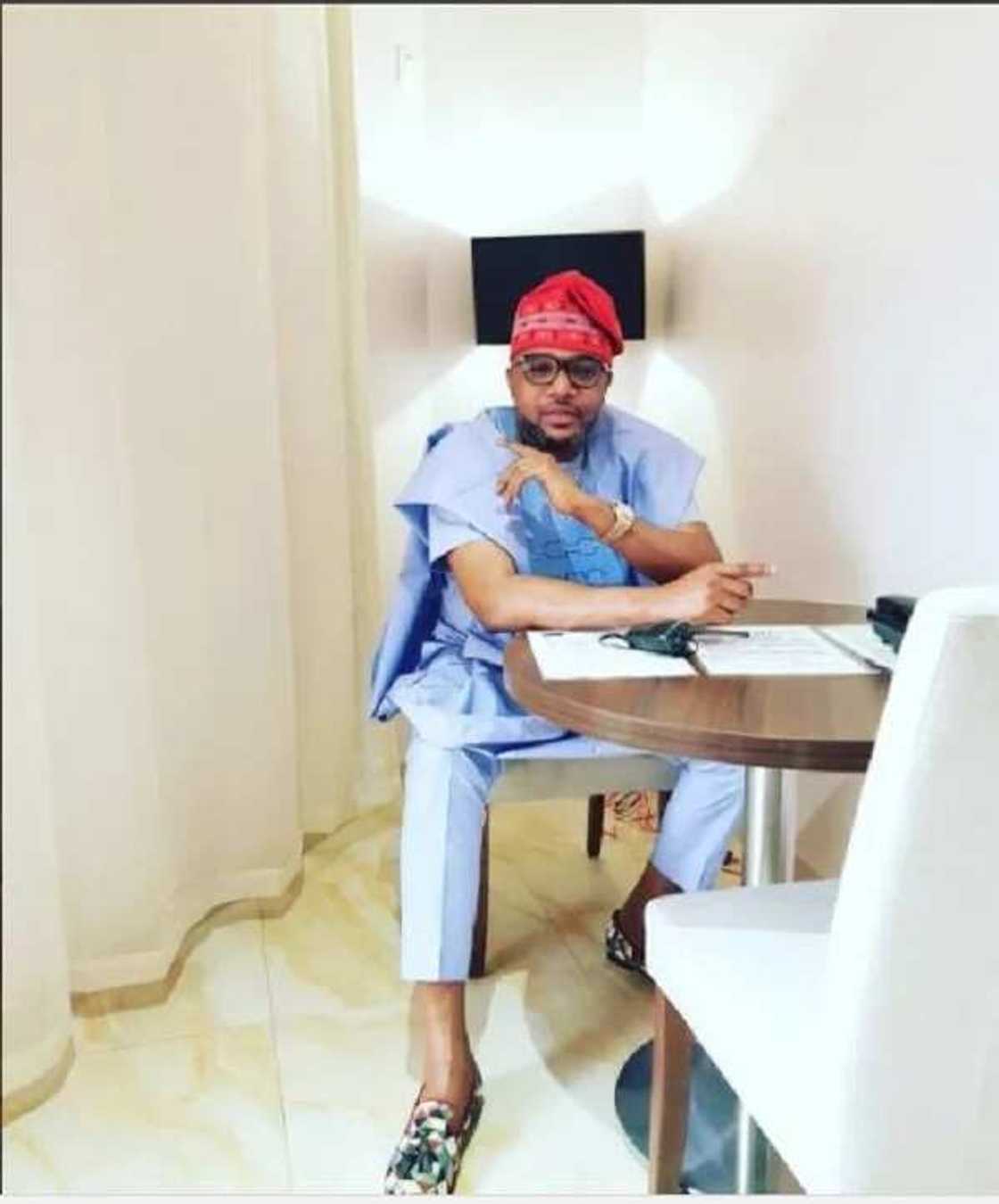 E-Money, His Wife And Kcee Attend Wedding In His Village, Welcomed By Kinsmen (Photos) E-Money, His Wife And Kcee Attend Wedding In His Village, Welcomed By Kinsmen (Photos)