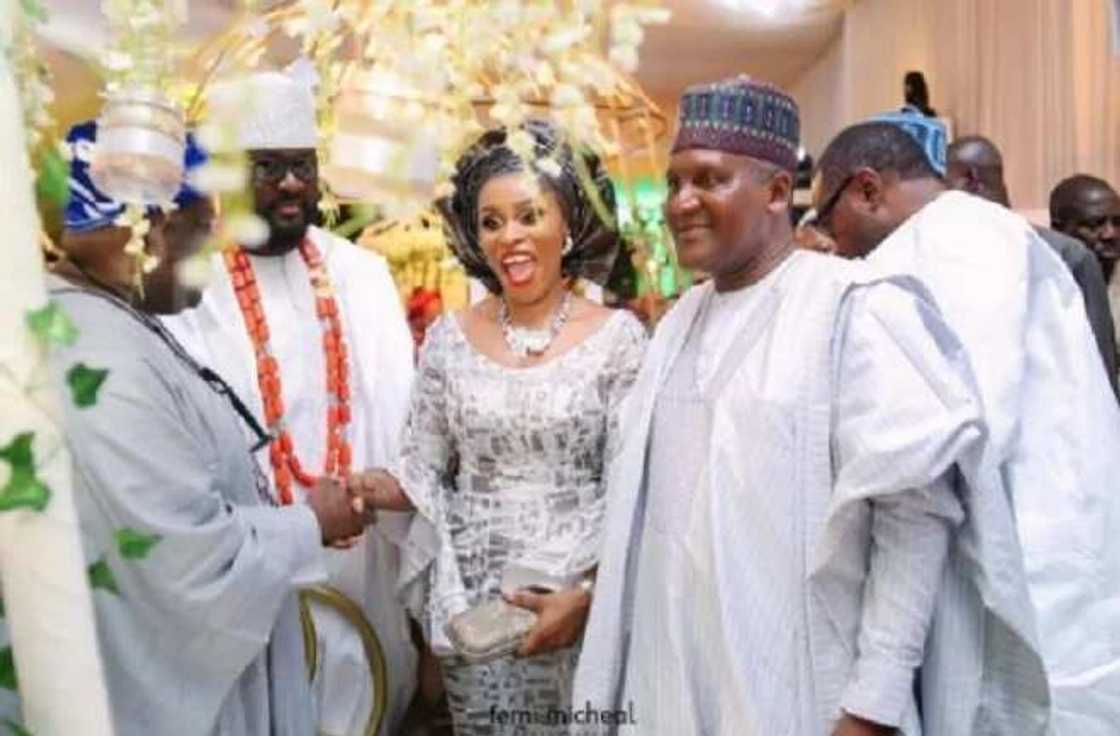 Tarihin kasuwanci da rayuwar ‘Dan kasuwan Duniya Aliko Dangote Tarihin kasuwanci da rayuwar ‘Dan kasuwan Duniya Aliko Dangote