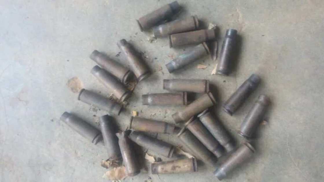 See what army recovered after raiding new Boko Haram hideout (Photos) See what army recovered after raiding new Boko Haram hideout (Photos)
