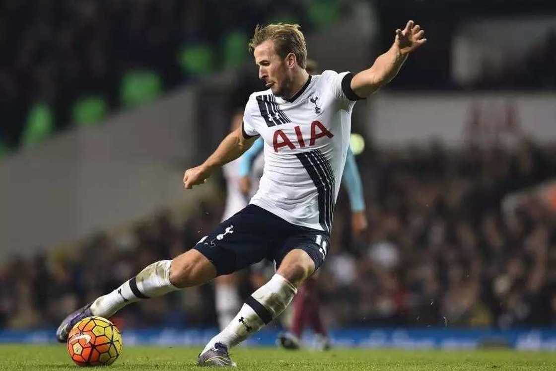 Kane in London derby