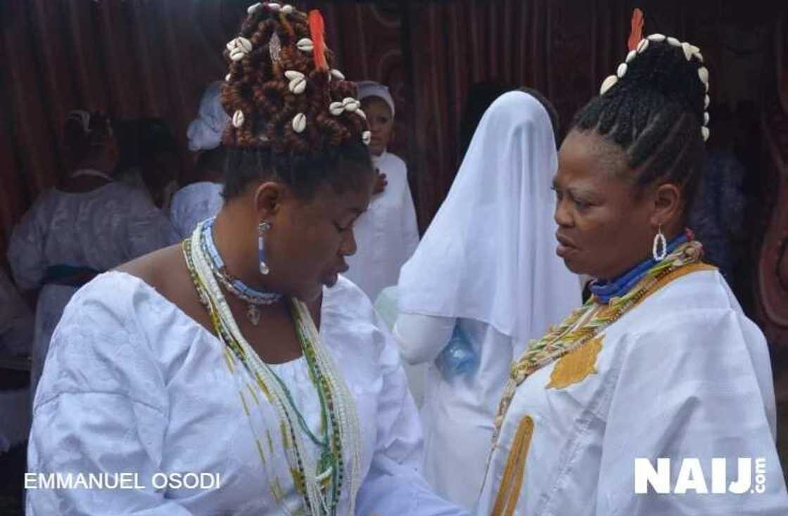 Arugba appears as Osun Osogbo Festival hots up Arugba appears as Osun Osogbo Festival hots up
