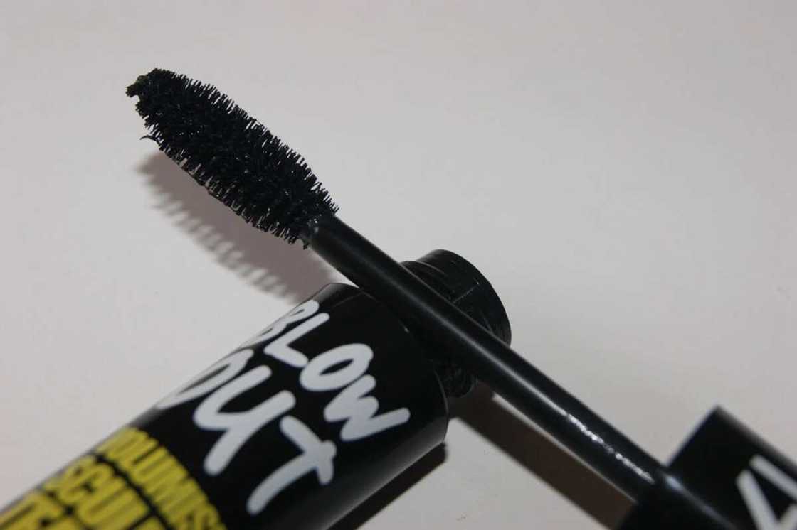 Mascara for an exciting look Mascara for an exciting look