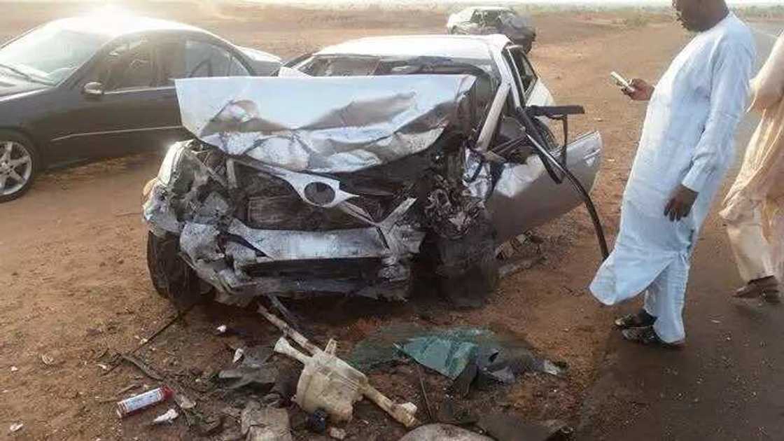 Man cries out after losing 3 brothers, a sister and his mother in a motor accident Man cries out after losing 3 brothers, a sister and his mother in a motor accident