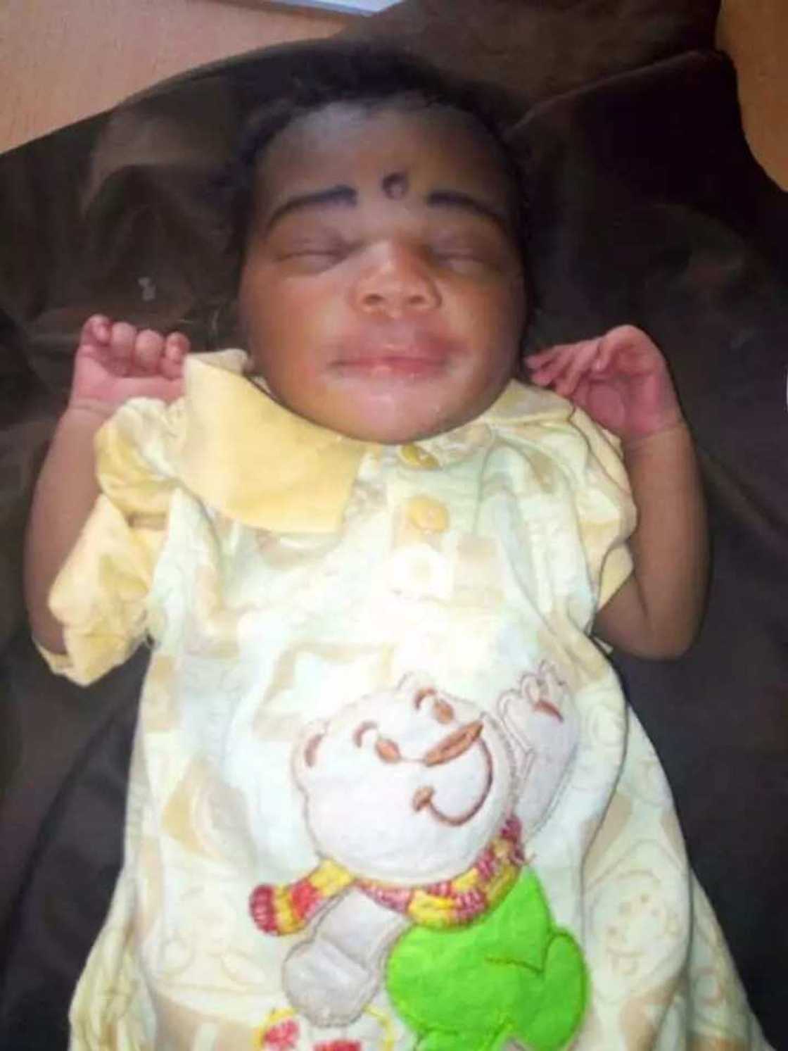 An tsince wata jaririya dauke da takadar wasiya a Birnin Kebbi An tsince wata jaririya dauke da takadar wasiya a Birnin Kebbi