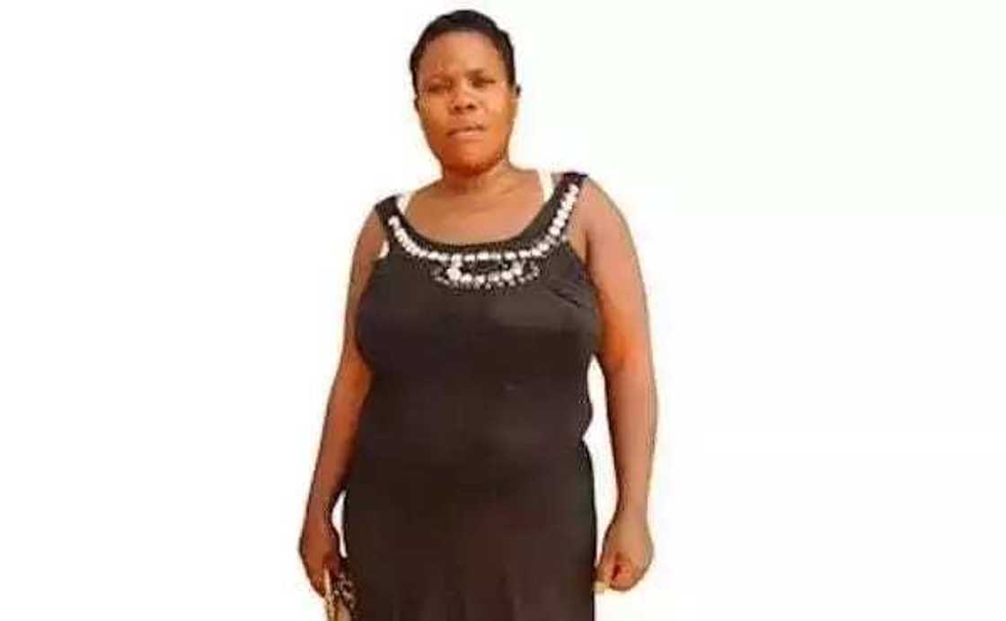 Haihuwar gwanne: Mata ta haifi yan 2 sau shidda (Hotuna) Haihuwar gwanne: Mata ta haifi yan 2 sau shidda (Hotuna)