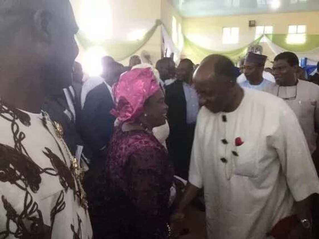 Patience Jonathan and Amaechi reunite at Abia (photo)