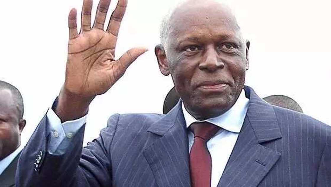 Jose Eduardo Dos Santos Jose Eduardo Dos Santos