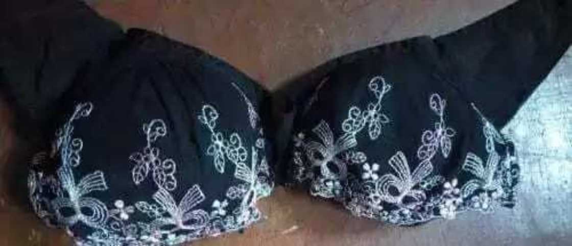 Jami’ai sun yi ram da wata mata dauke da kwayar koken Jami’ai sun yi ram da wata mata dauke da kwayar koken