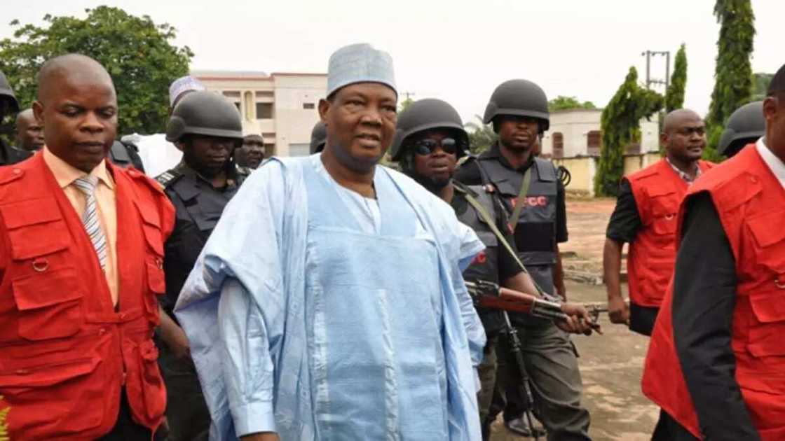 Tsohon Gwamnan Jihar Nasarawa ya riga mu gidan gaskiya Tsohon Gwamnan Jihar Nasarawa ya riga mu gidan gaskiya