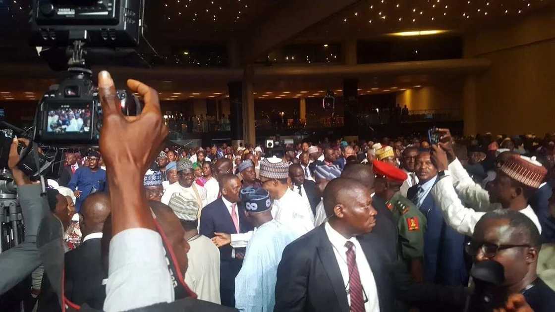 LIVE UPDATES: President Muhammadu Buhari makes historic visit to Lagos LIVE UPDATES: President Muhammadu Buhari makes historic visit to Lagos