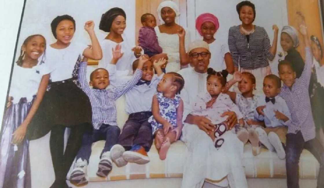 Muhammadu Buhari and his big family Muhammadu Buhari and his big family