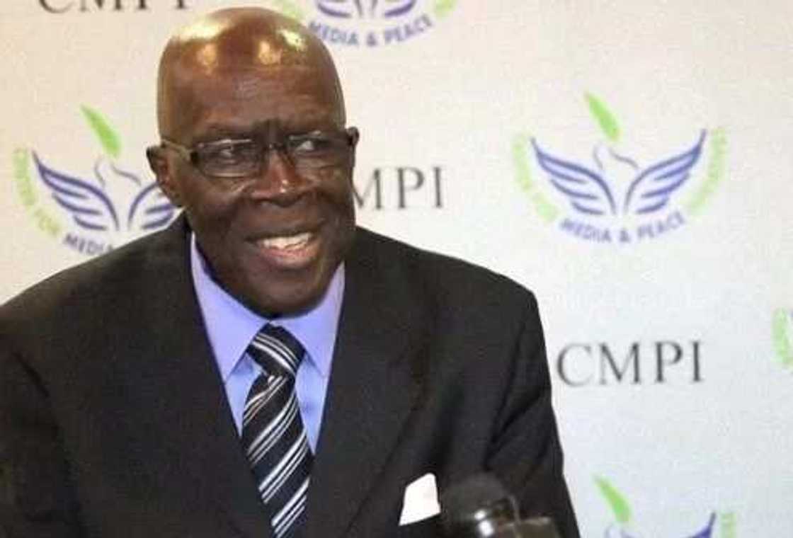 Sabuwar ranar Dimukuradiyya: Su wa da suwa ya kamata ku san rawar da suka taka a zaben 12 ga watan Yuni 1993 Sabuwar ranar Dimukuradiyya: Su wa da suwa ya kamata ku san rawar da suka taka a zaben 12 ga watan Yuni 1993