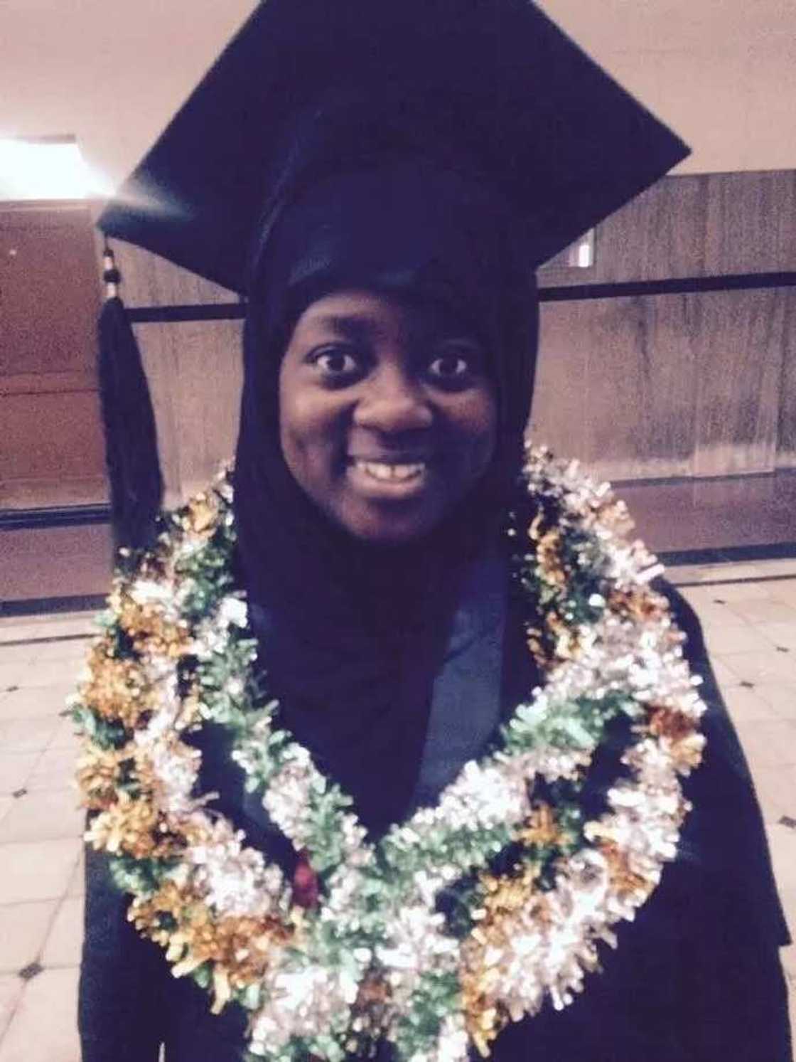 23-year old Nigerian lady, Samiat Abimbola Owo-Alade emerges best graduating student in India (Photo) 23-year old Nigerian lady, Samiat Abimbola Owo-Alade emerges best graduating student in India (Photo)