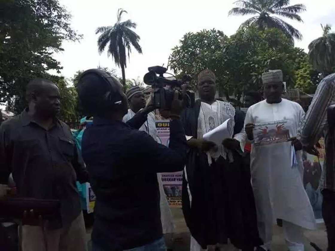 Hotunan zangar-zangar neman sakin Zakzaky dake gudana a Legas Hotunan zangar-zangar neman sakin Zakzaky dake gudana a Legas