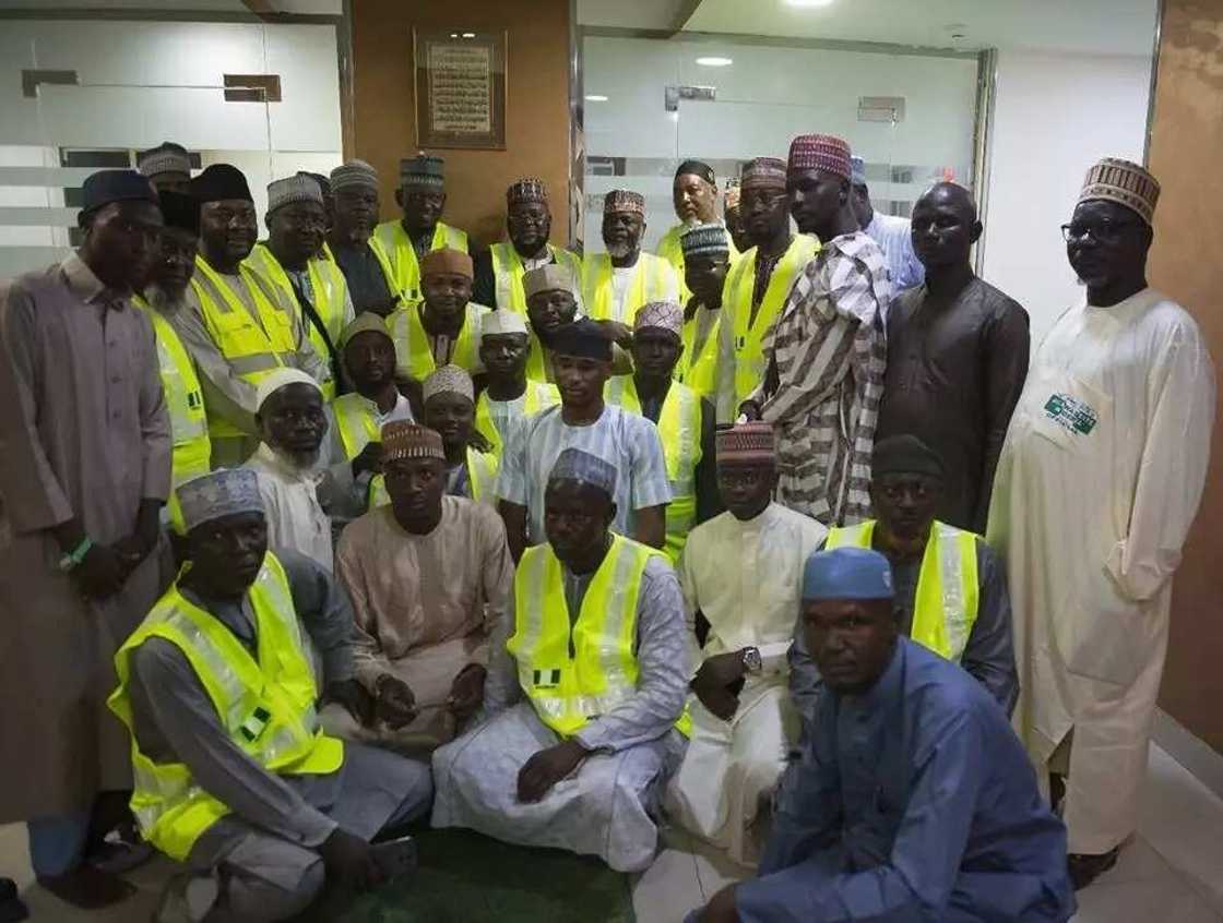 Sunnah leka gidan kowa: kungiyar Izala ta bude ofis a birnin Makkah Sunnah leka gidan kowa: kungiyar Izala ta bude ofis a birnin Makkah