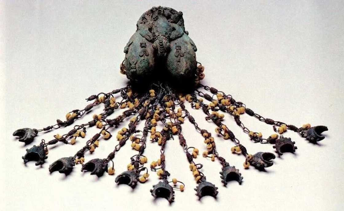 History of Igbo ukwu art vessel History of Igbo ukwu art vessel