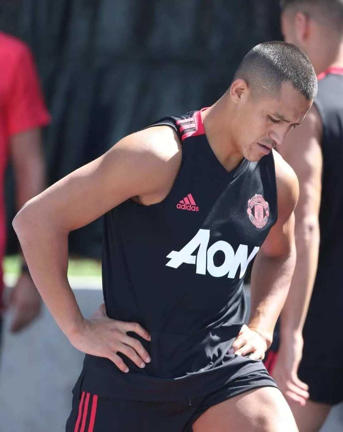Alexis Sanchez trains with Manchester United after joining pre-season tour in America Alexis Sanchez trains with Manchester United after joining pre-season tour in America
