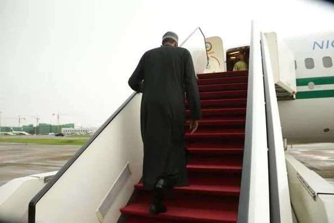 Check Out Buhari’s Presidential Jet Check Out Buhari’s Presidential Jet