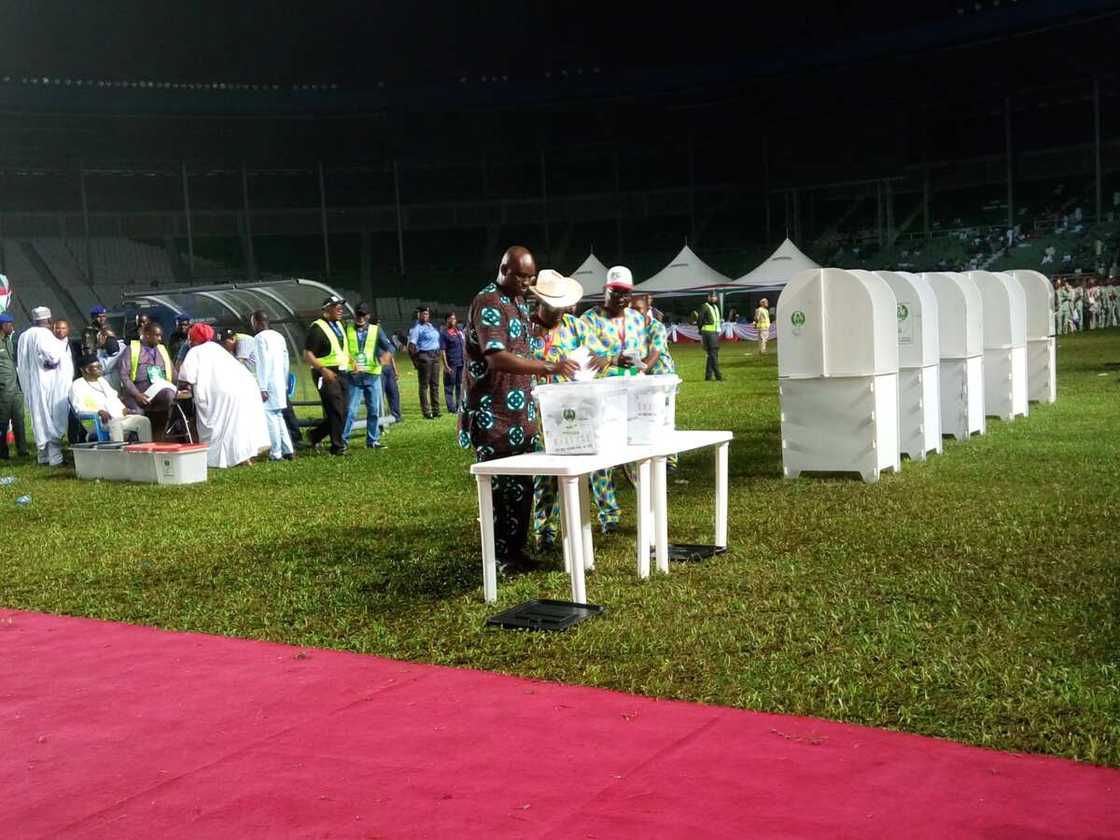 Kin zuwan Shugaba Buhari Majalisa alamun mulkin karfa-karfa ne inji Ayo Fayose Kin zuwan Shugaba Buhari Majalisa alamun mulkin karfa-karfa ne inji Ayo Fayose