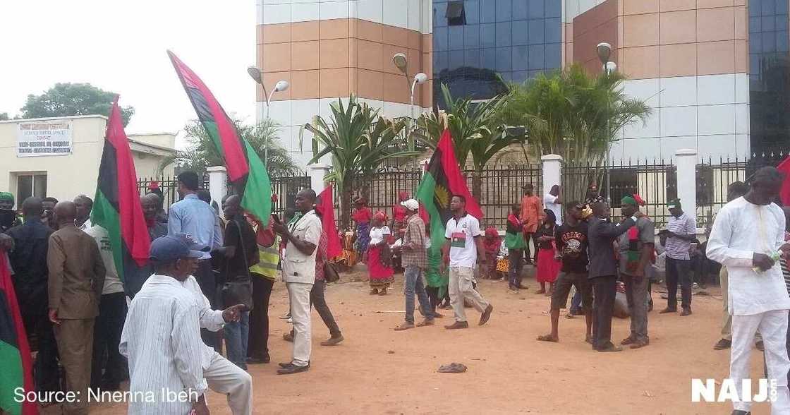 Just In: Massive protest hits Abuja court in preparation of Nnamdi Kanu's trial Just In: Massive protest hits Abuja court in preparation of Nnamdi Kanu's trial