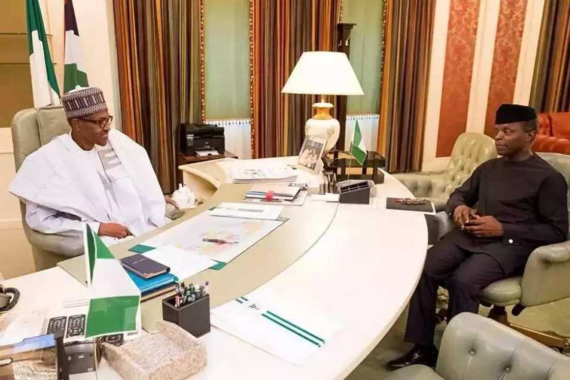 President Buhari spends 3 hours in office on first day of resumption President Buhari spends 3 hours in office on first day of resumption
