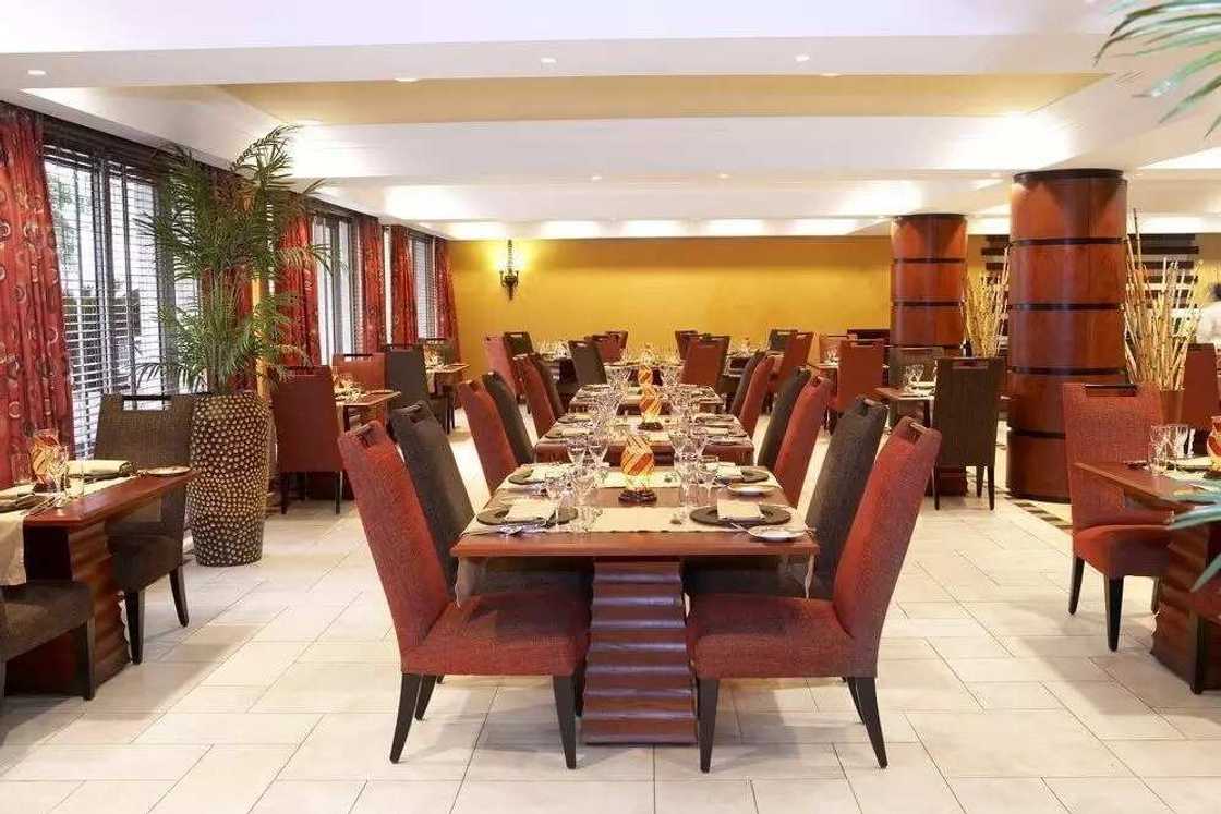 Federal palace hotel restaurant