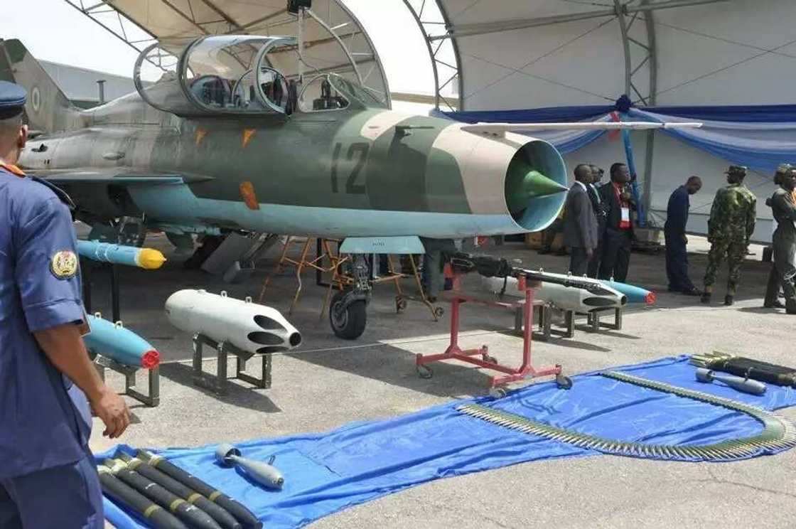 Bikin cikar Sojin Saman Najeriya shekara 54 da kafuwa, Kalli hotunan da kayayakin yakin da suke dashi Bikin cikar Sojin Saman Najeriya shekara 54 da kafuwa, Kalli hotunan da kayayakin yakin da suke dashi