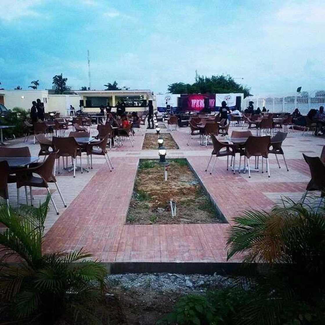 Top 4 Places To Hangout In Lekki Phase 1 This Weekend Top 4 Places To Hangout In Lekki Phase 1 This Weekend