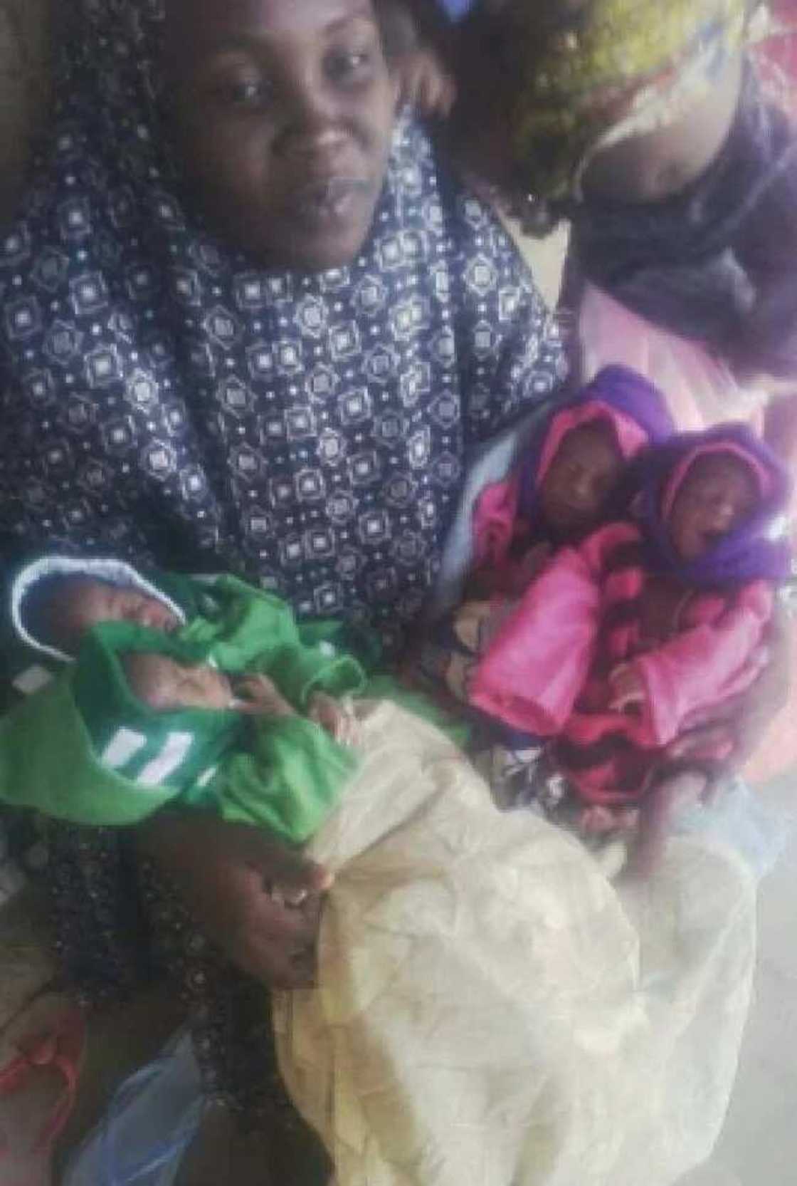 Wata mata ta haifi ‘yan 4 a Sokoto Wata mata ta haifi ‘yan 4 a Sokoto