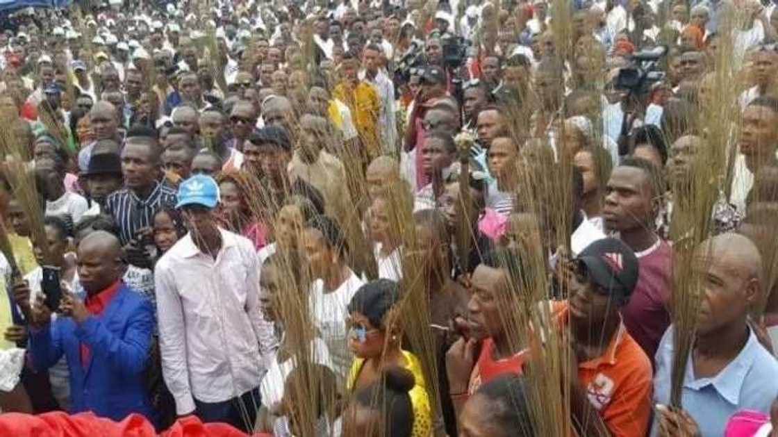 Rikicin shugabancin ya kaure tsakanin bangarori biyu na APC a jihar Arewa Rikicin shugabancin ya kaure tsakanin bangarori biyu na APC a jihar Arewa