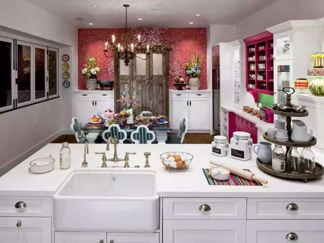 Trancitional kitchen designs in Nigeria Trancitional kitchen designs in Nigeria