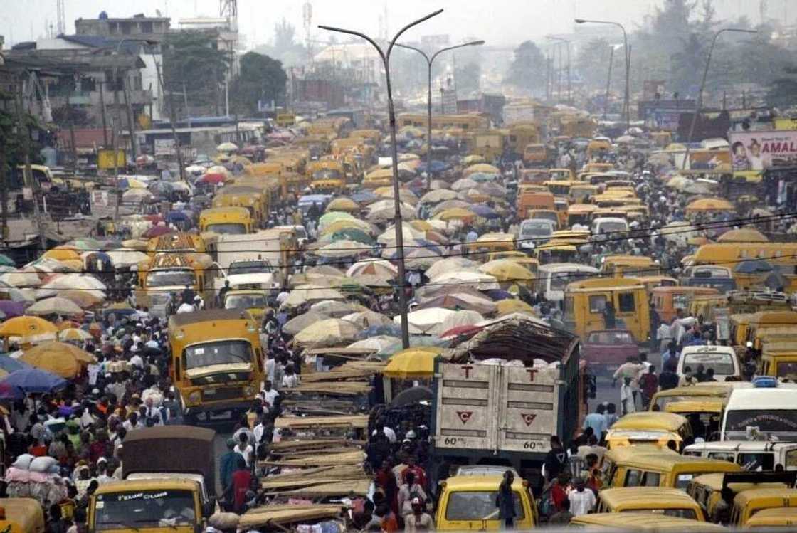 Problems of urbanization in Nigeria Problems of urbanization in Nigeria
