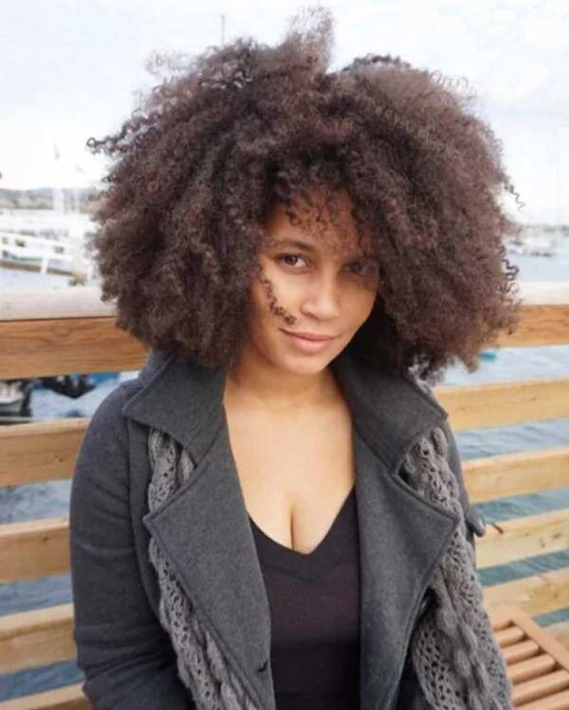 Voluminous curls Voluminous curls