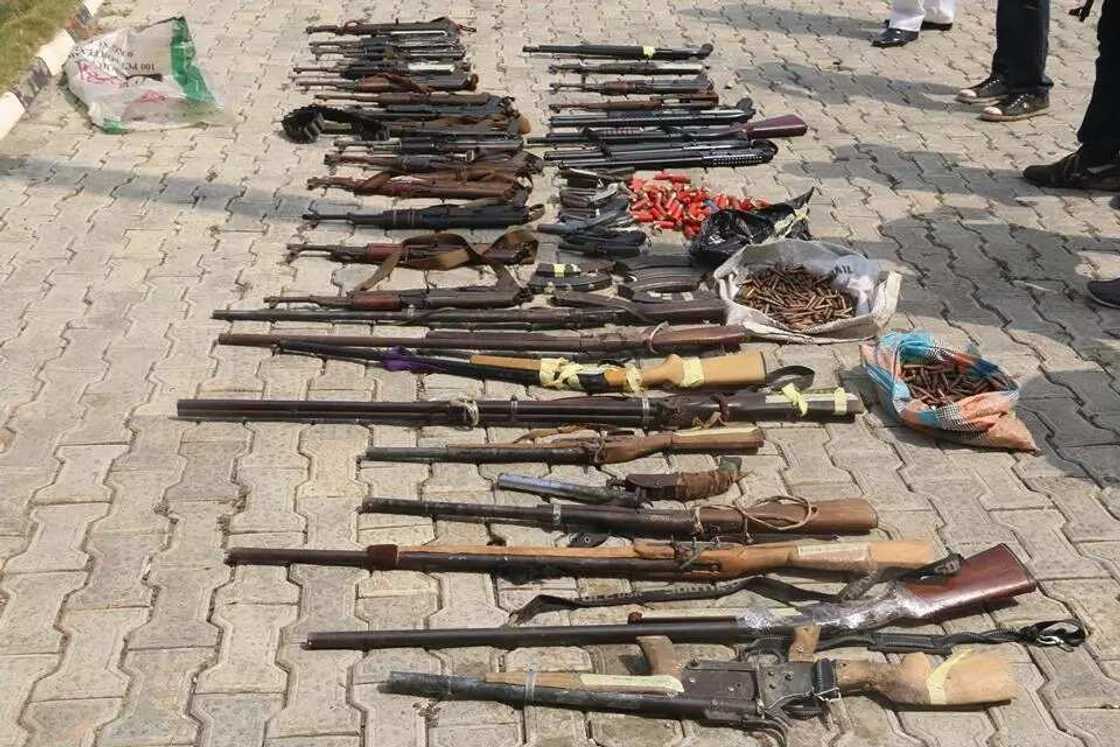 Batutuwan da suka shahara a jiya Laraba Batutuwan da suka shahara a jiya Laraba