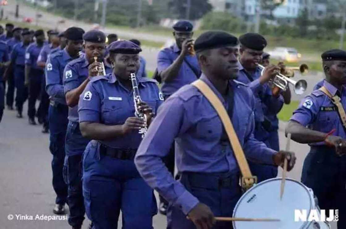 Jami’an rundunar sojan ruwa sun motsa jiki Jami’an rundunar sojan ruwa sun motsa jiki