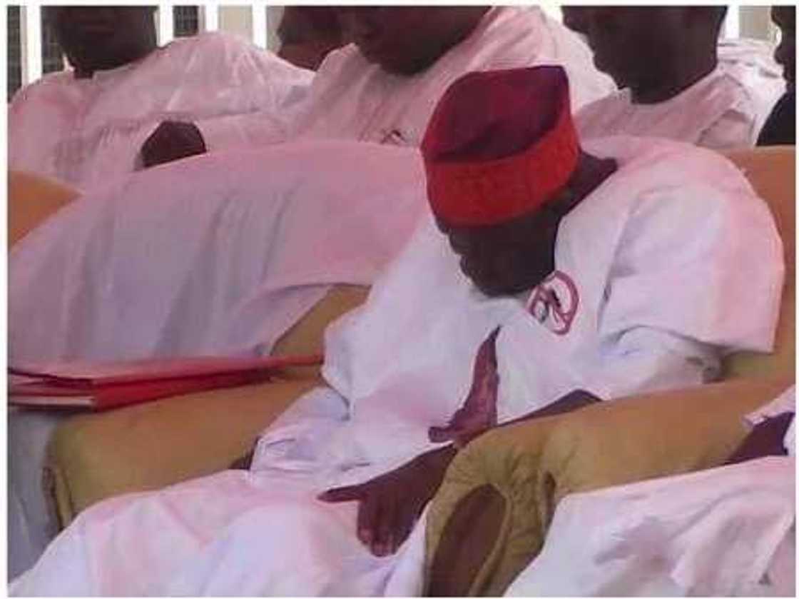 7 Nigerian politicians caught in awkward situations 7 Nigerian politicians caught in awkward situations
